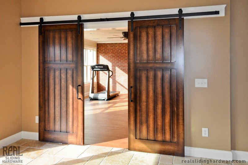 Best Hardware For Interior Doors In Home Gyms (Durability)