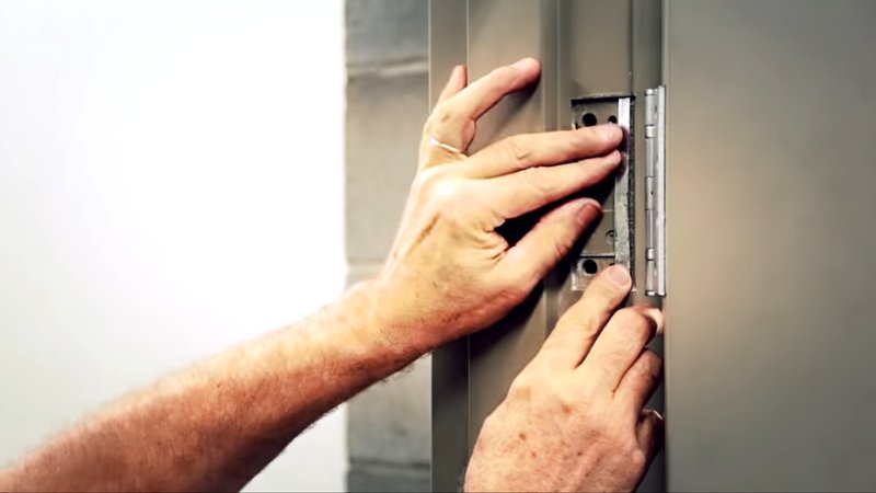 Best Materials For Shimming Door Hinges (Cardboard, Plastic, Wood)