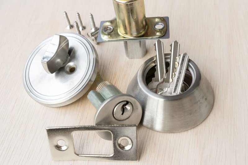 Best Practices For Cleaning A Deadbolt Cylinder