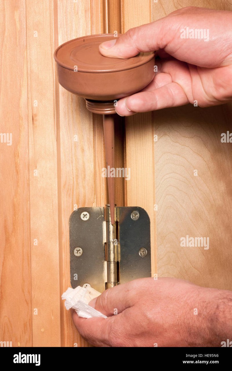 Best Practices For Lubricating Exterior Door Hinges In High Humidity