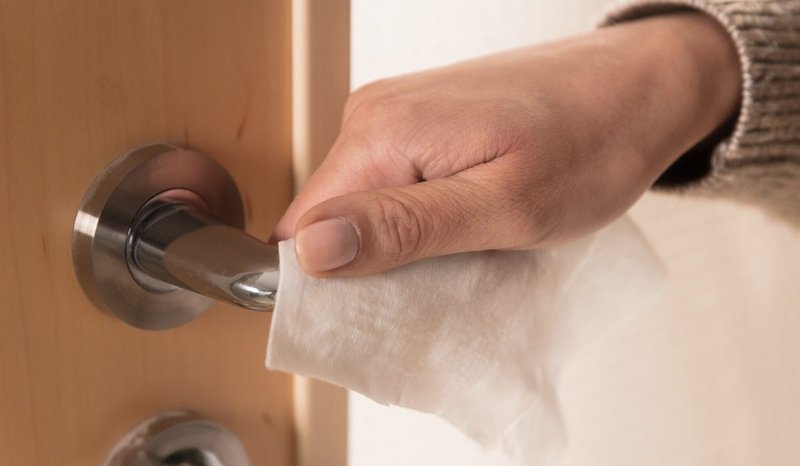 How To Clean Out Debris From The Latch Mechanism Without Disassembly