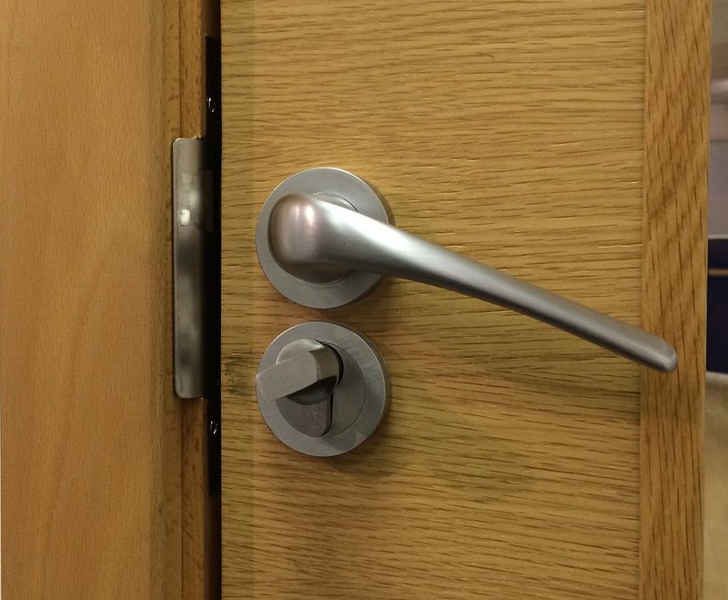 How To Diagnose A Problem With A Handleset'S Lever Return Spring