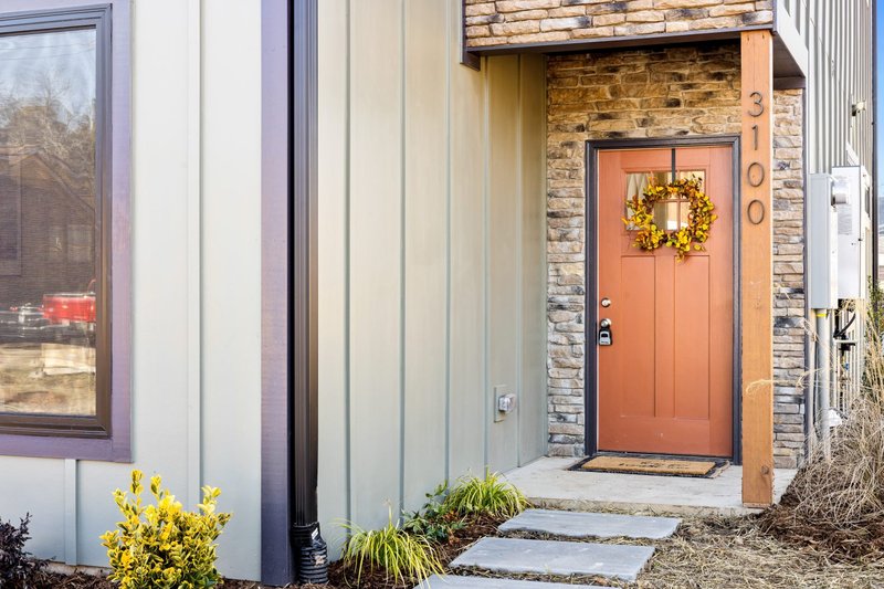 How To Diagnose Multiple Issues On An Exterior Door Simultaneously