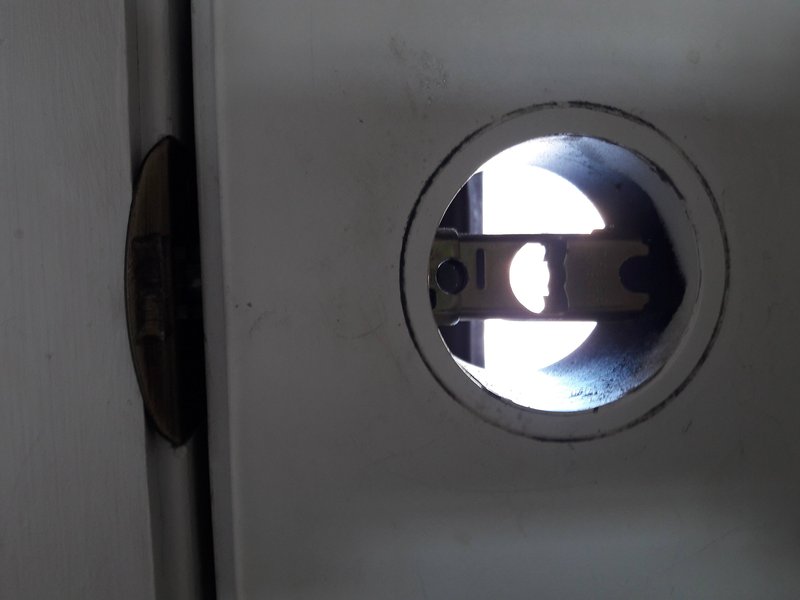 How To Fic3:C151Ract (Stuck Latch Bolt)