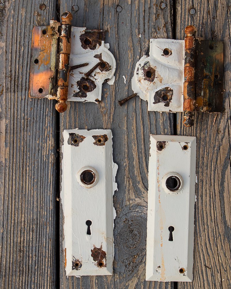 How To Refinish Distressed Or Antique Bronze Door Hardware