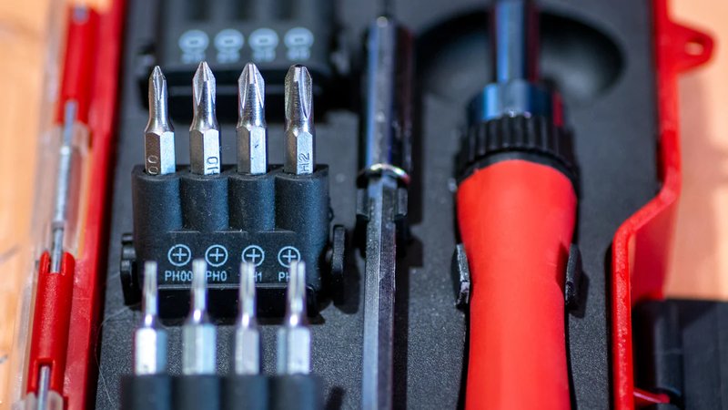 How To Select The Right Screwdriver For Door Hardware Repair