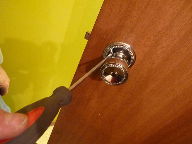 Replacing A Damaged Interior Door Knob Rosette/Escutcheon