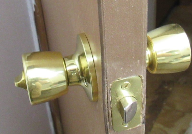 Replacing Interior Door Knobs On Older Homes (Non-Standard Sizes)