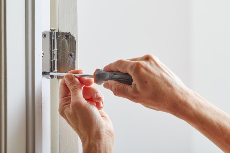 Troubleshooting A Door Hinge That Causes The Door To Slam