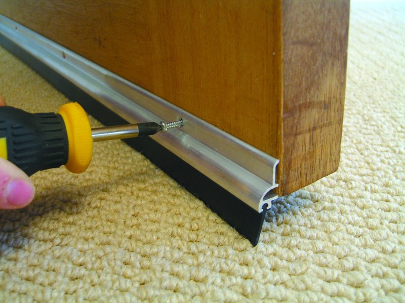 Troubleshooting A Door Seal That'S Collecting Debris