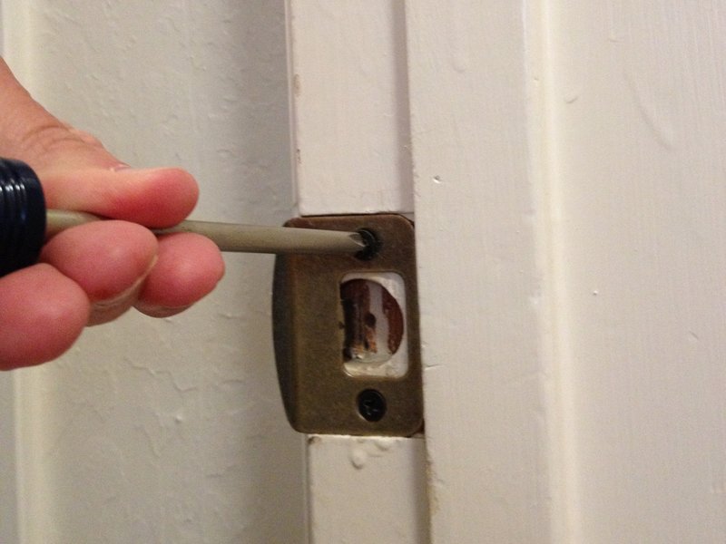 Why Does My Door Rattle When Closed? Diagnostic Steps