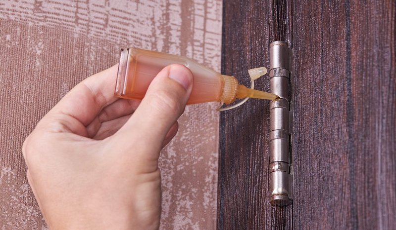 Why Is My Door Hinge Screeching? Deep Cleaning & Lubrication